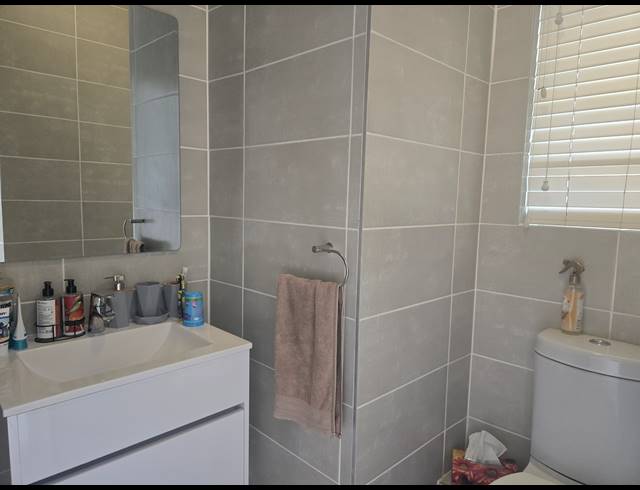 1 BEDROOM APARTMENT TO LET IN BALLITO CENTRAL